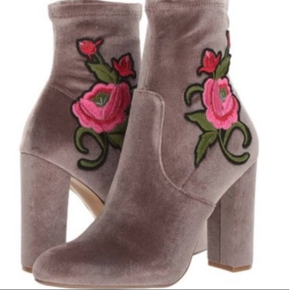 Steve Madden Velvet Rose Heeled Boots Booties Size 6.5 NWOB